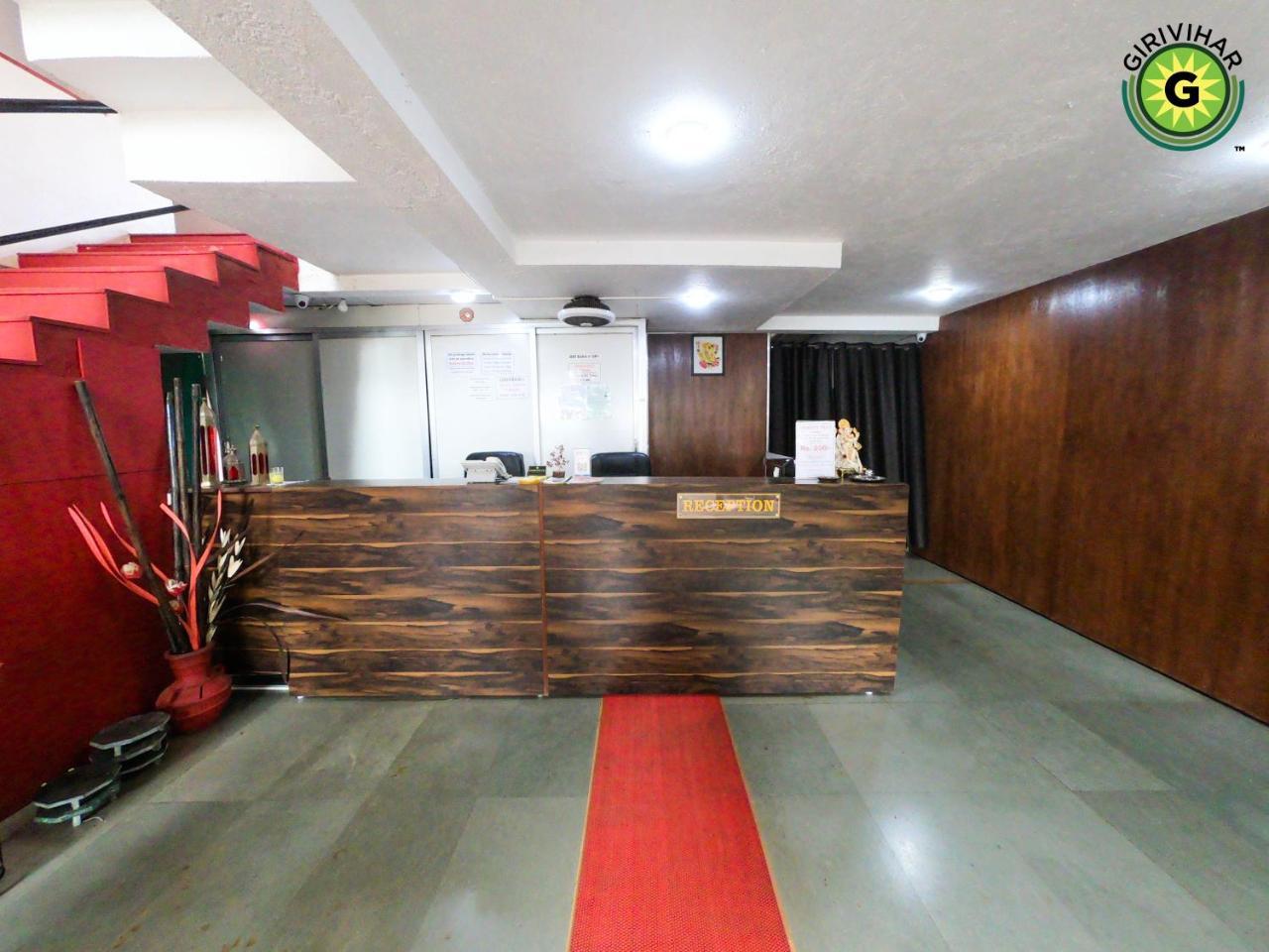 Girivihar Holiday Club - Pure Veg Лонавала Экстерьер фото